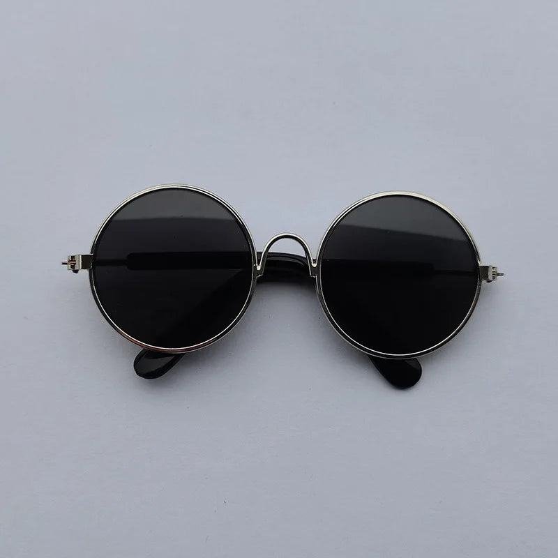 Lovely Vintage Round Cat Sunglasses wear